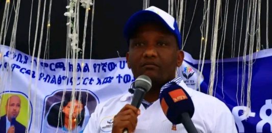 “ብልጽግና የልማት ሥራዎችን ጀምሮ መጨረስ መለያው ነው።” የማዕከላዊ ጎንደር ዞን ዋና አስተዳዳሪ አቶ አወቀ አስፈሬ