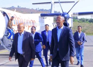 ርእሰ መሥተዳድር አረጋ ከበደ የልማት ሥራዎችን ለማስጀመር ጎንደር ገቡ።