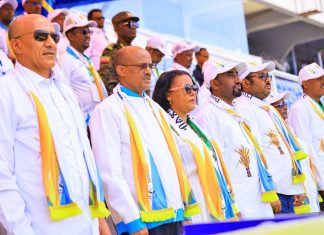 በባሕር ዳር ከተማ የብልጽግና ፓርቲ የምረጡኝ ቅስቀሳ እና የድጋፍ ሰልፍ እየተካሄደ ነው።