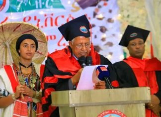 “ተመራቂዎች በሀገር በቀል ዕውቀት ላይ ዘመናዊ ሥልጣኔን የምትገነቡ መኾን ይገባችኋል” ገጣሚ እና ፀሐፊ ተውኔት አያልነህ ሙላቱ