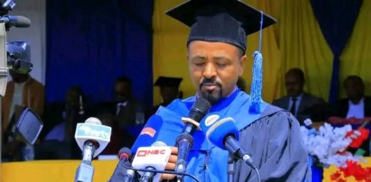🎓 “ጎንደር ዩኒቨርሲቲ በሕዝብ የተመሠረተ እና ለሕዝብ እየሠራ ያለ ተቋም ነው” የጎንደር ዩኒቨርሲቲ ፕሬዝዳንት አስራት አጸደ ወይን (ዶ.ር)