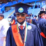 በግዕዝ ቋንቋ በሜዳሊያ የተመረቀው የባሕርዳር ዩኒቨርሲቲ አካል ጉዳተኛ ተመራቂ። 1782589055604