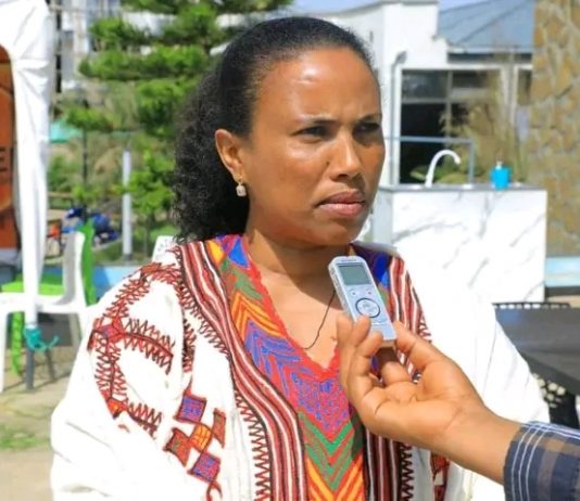 ሕጻናት በዕውቀት እና በአስተሳሰብ የበሰሉ እንዲኾኑ መሥራት ይጠበቃል።