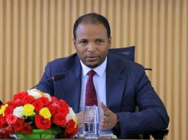 የዳኝነት እና የፍትሕ አካላት ማኅበረሰባቸውን በላቀ የሙያ ስነ ምግባር ማገልገል ይኖርባቸዋል።