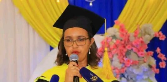 ዛሬ የተቀበላችሁት ዲግሪ የሀገር አደራ ማረጋገጫ ማሕተም ነው።