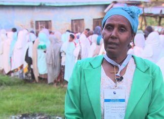 “ይበጀናል” የሚሉትን በነጻነት እየመረጡ መኾናቸውን የእንጅባራ ከተማ ነዋሪዎች ተናገሩ።