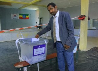 ምርጫው በሰላማዊ መንገድ እየተካሄደ መኾኑን የተፎካካሪ ፓርቲ ተወካዮች ገለጹ።