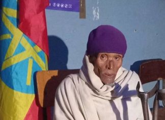 አካል ጉዳታቸው ያልገደባቸው ቀዳሚ መራጭ በፍኖተ ሰላም