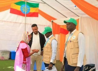የኢጋድ የምርጫ ታዛቢዎች በባሕር ዳር የምርጫ ክልል የድምፅ አሰጣጥ ሂደትን እየታዘቡ ነው።