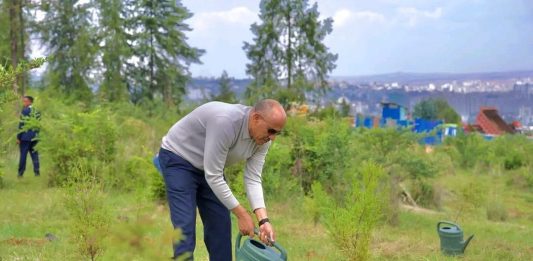 “አረንጓዴ አሻራችን በተባበሩ ክንዶች እና በመደመር የከበረ እሳቤ የመሥራት ምስክር ነው” ምክትል ጠቅላይ ሚኒስትር ተመሥገን ጥሩነህ