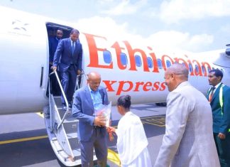 ርእሰ መሥተዳድር አረጋ ከበደ የልማት ሥራዎችን ለመመረቅ ደብረ ማርቆስ ከተማ ገቡ።