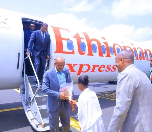 ርእሰ መሥተዳድር አረጋ ከበደ የልማት ሥራዎችን ለመመረቅ ደብረ ማርቆስ ከተማ ገቡ።