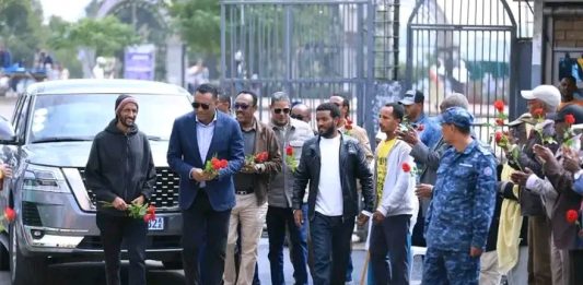 የፌዴራል ፖሊስ ለሜቄዶኒያ ማዕከል የ2 ሚሊዮን ብር እና የአምቡላንስ ድጋፍ አደረገ።