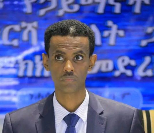 የእኛ እናውቅላችኋለን የፖለቲካ አካሄድ ጊዜው አብቅቷል