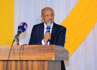 ፀደይ ባንክ የማኅበረሰቡን ፍላጎት ተረድቶ ችግር ፈቺ ኾኖ የዘለቀ ባንክ ነው” ርእሰ መሥተዳድር አረጋ ከበደ
