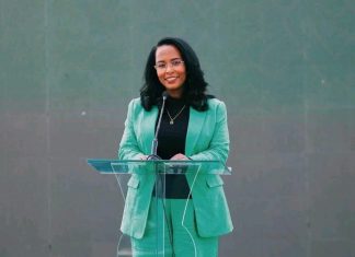 በአዲስ አበባ ከተማ አራት ዘመናዊ የትራንስፖርት ተርሚናሎች ተገንብተው ወደ ሥራ ገቡ።