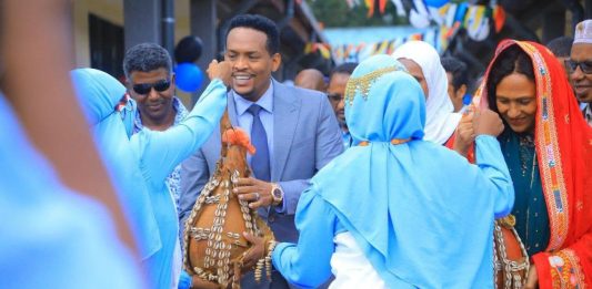 ዜጎች ችግሮችን በጋራ ሲፈቱ የአንድነት መንፈስ ይጠናከራል።