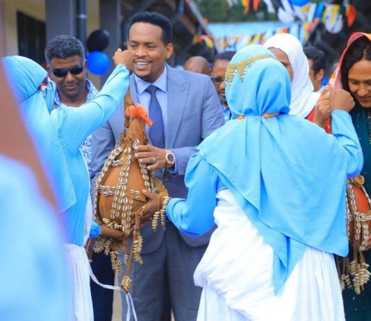 ዜጎች ችግሮችን በጋራ ሲፈቱ የአንድነት መንፈስ ይጠናከራል።