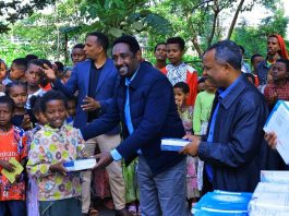 ልጆቻችሁን ወደ ትምህርት ቤት ላኳቸው።