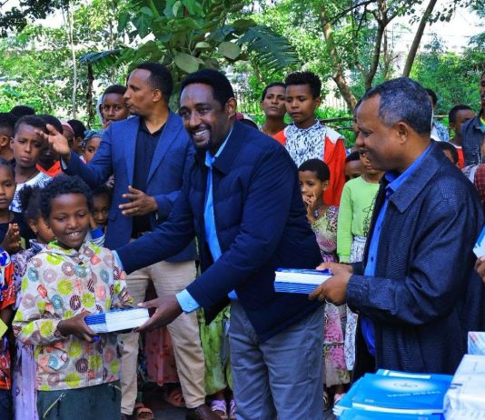 ልጆቻችሁን ወደ ትምህርት ቤት ላኳቸው።
