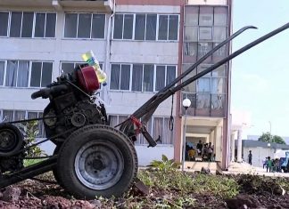 የበሬ አንገት እርሻ ታሪክን ለመለወጥ የሰነቀው ባለራዕይ ታዳጊ ከፍኖተሰላም