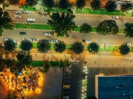  ባሕር ዳር የተፈጥሮ እና የከተሜነት ዘላለማዊ ውህደት ማሳያ