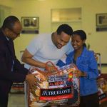 የሐረሪ ክልል ርእሰ መሥተዳድር ኦርዲን በድሪ ወደ ዩኒቨርሲቲ ለሚቀላቀሉ ተማሪዎች ድጋፍ አደረጉ። 1790358056628