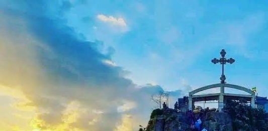 በተራራዎች የተከበበችው የሰላም ወደብ፤ የሰው ማዕበል የሚፈስስባት አምባሰል