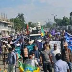 በቆቦ ከተማ የሀገር መከላከያ ሠራዊትን የሚደግፍ ሕዝባዊ ሰላማዊ ሰልፍ እየተካሄደ ነው። 1792242401010