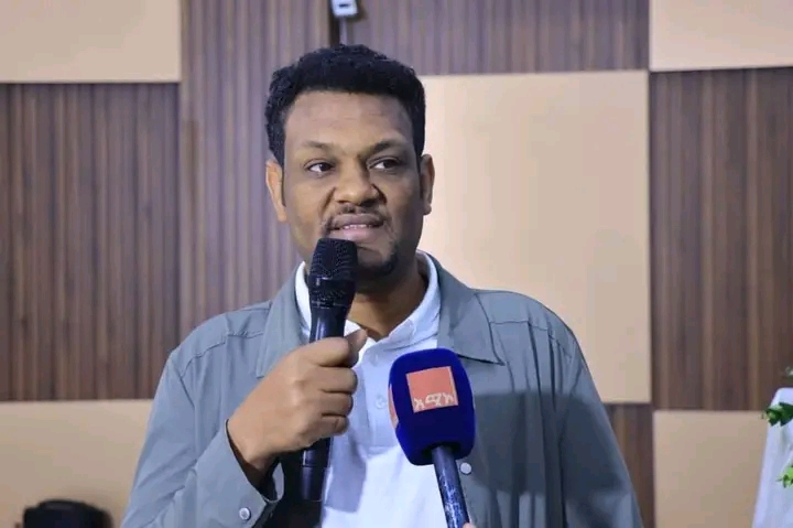 ለመንገድ ፕሮጀክቶች በክልሉ መንግሥት ከተያዘው በጀት በተጨማሪ ከ2 ቢሊዮን ብር በላይ ከኅብረተሰቡ ተሠብሥቧል። 1793456932628