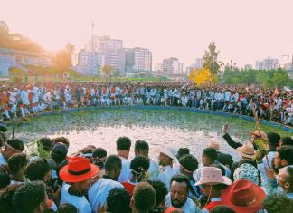 የኢሬቻ በዓል በድምቀት ተከብሯል።